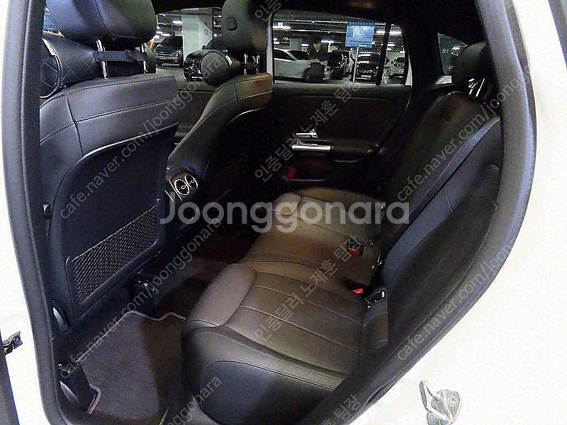 벤츠 GLA 중고 벤츠 GLA클래스 중고 흰색 2021년식 35,744km GLA220 중고차구매--8